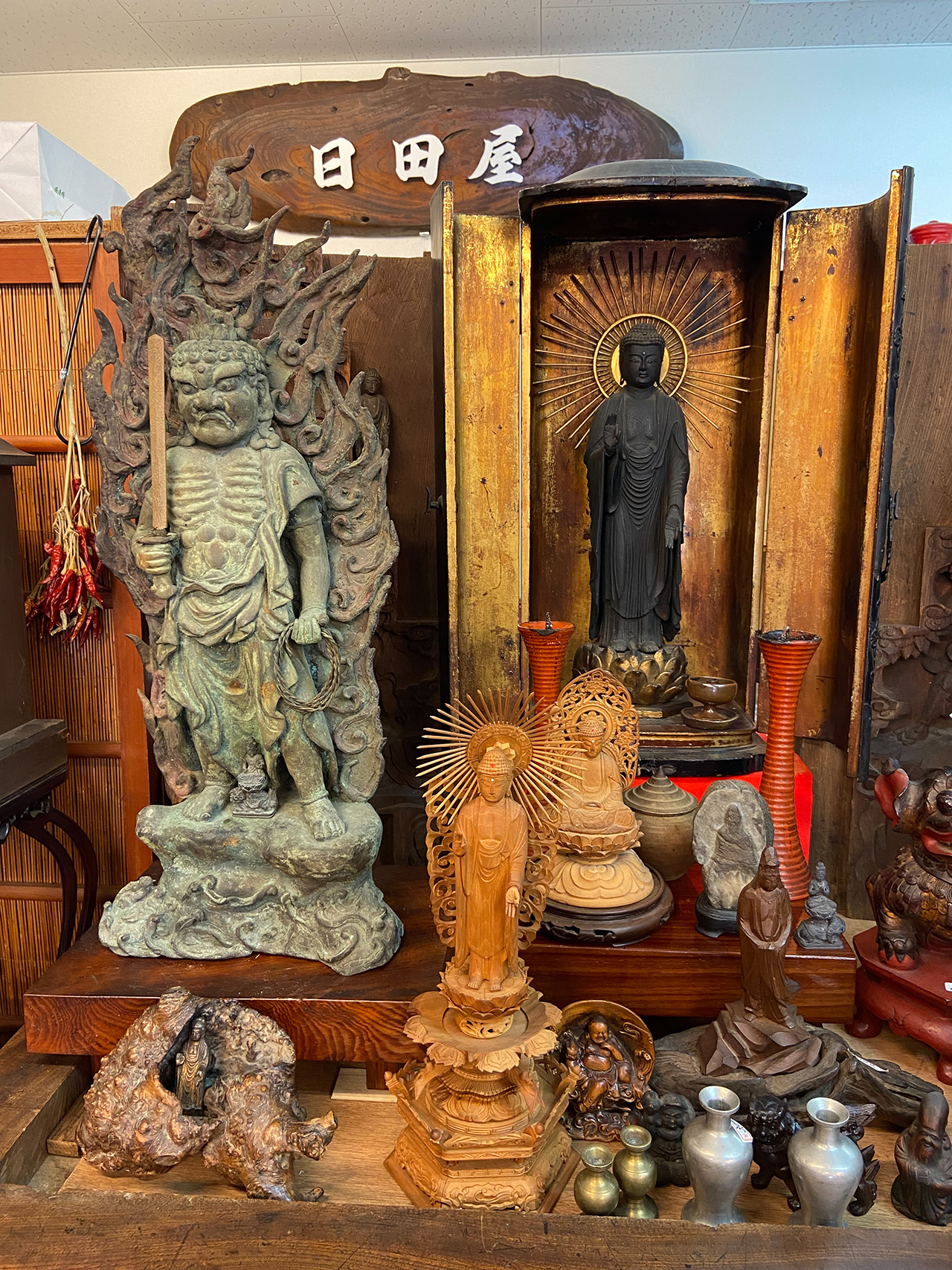 広島市南区　日田屋　店舗内写真